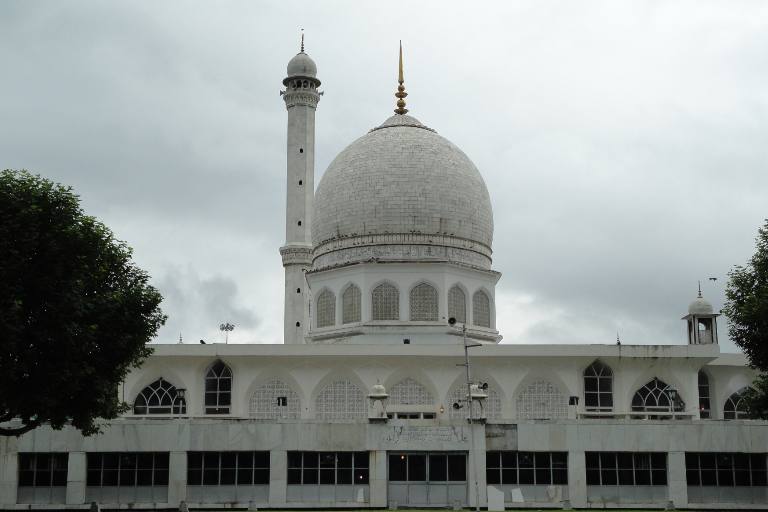 Hajratbal Masjid